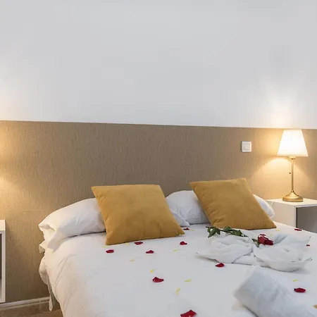 Home2book Charming Rooftop Vibes * Santa Maria de Guia de Gran Canaria
